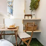Apartament Centre - Mediterranean Vibes Barcelona