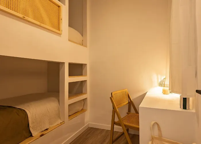 Апартаменты Charm With Mediterranean Vibes Барселона