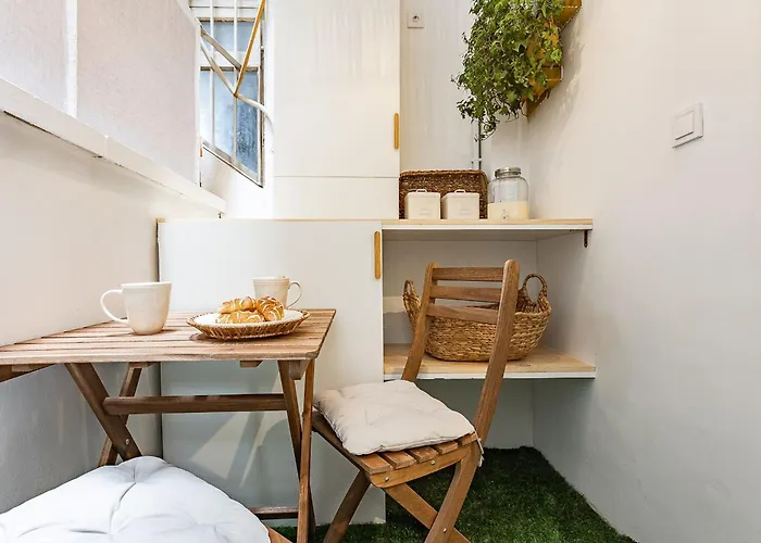 Апартаменты Charm With Mediterranean Vibes Барселона